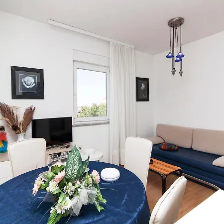 Apartament Ana Lavanda *